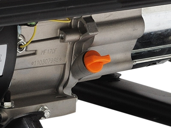 Бензиновый генератор Hyundai HY 12000LE-3 портативный фото