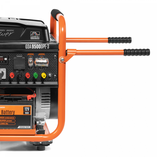 Бензиновый генератор DAEWOO GDA 9500DPE-3 для гаража фото