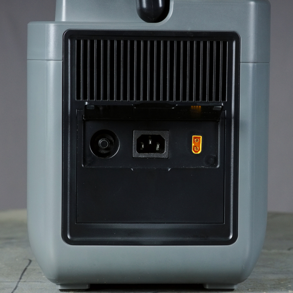 Портативная электростанция Fubag AS 2400i (аккумулятор LiFePO4) для дачи фото