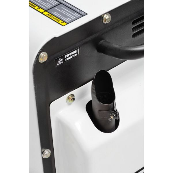 Дизельный генератор Hyundai DHY 6000SE-3  портативный фото