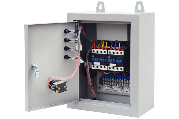 Бензиновый генератор ТСС SGG 10000EH3A с АВР портативный фото