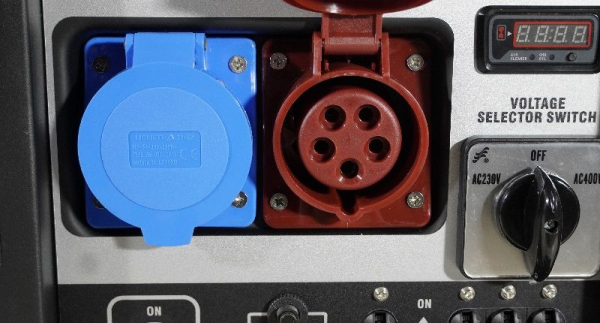 Бензиновый генератор Loncin LC10000D-AS, 3-х фазный (с мощностью без ограничений при 1-но и 3-х фазном режиме) для гаража фото